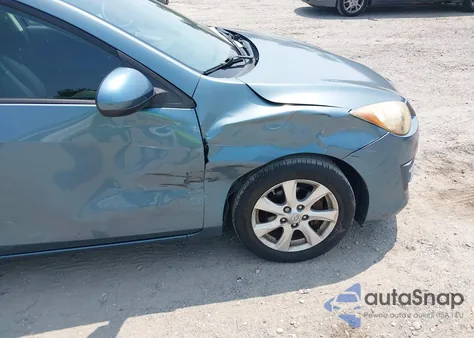 2010 Mazda Mazda3 I Touring из США, поврежденный, VIN JM1BL1SG8A1176838